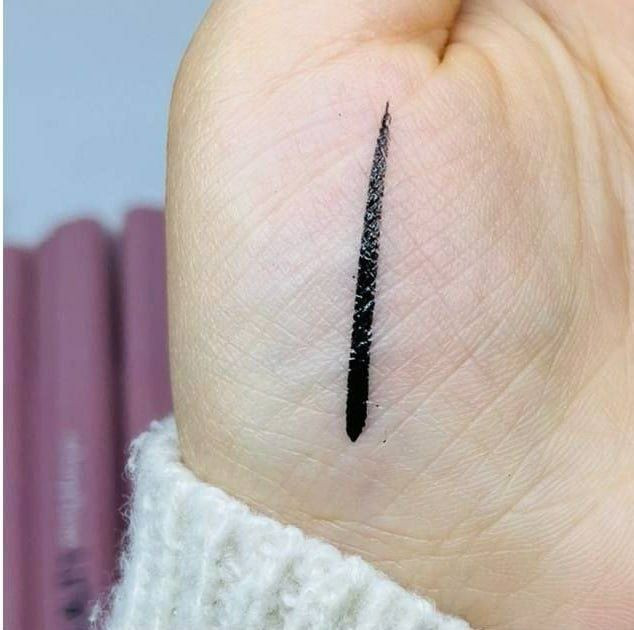 خرید انلاین خط چشم ماژیکی قلمی پوکه صورتی هدی بیوتی huda beauty