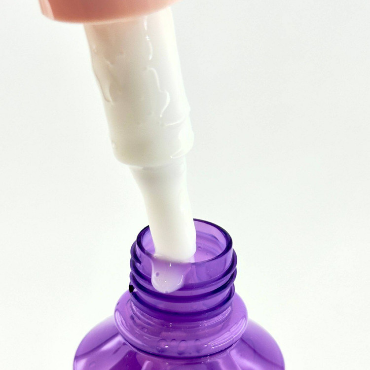 سفارش ژل شستشوی پاک کننده آرایش صورت پمپی مخصوص پوست نرمال تا خشک ویت یو 200 میل